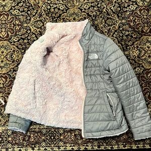 Girls The North Face coat, reversible. Pink & gray size 7/8.